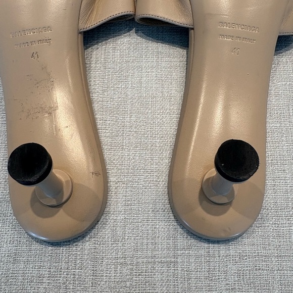 BalenciagaBb Logo Plaque Heeled Mules - Picture 6 of 8
